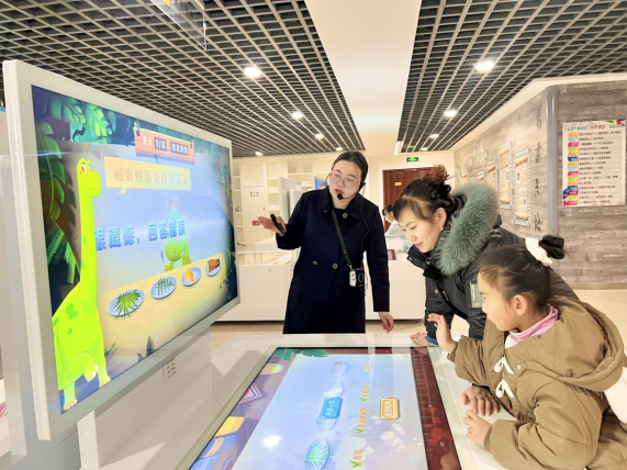 信息1 ：“关爱青少年 携手向未来”主题慰问活动在金昌市博物馆举行512.png