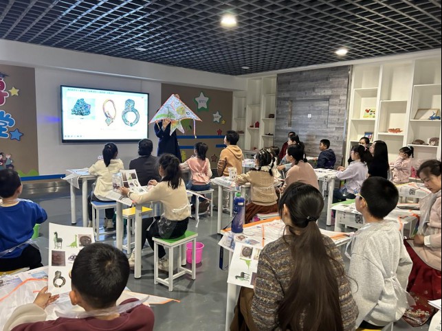 信息18：【我们的节日·清明节】金昌市博物馆举办“鸢舞清明，一线牵春“主题亲子活动(3)627.png