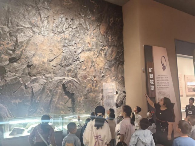 【践行社会主义核心价值观】金昌市博物馆开展“浸润传统 探秘拓印”主题活动(1)355.png