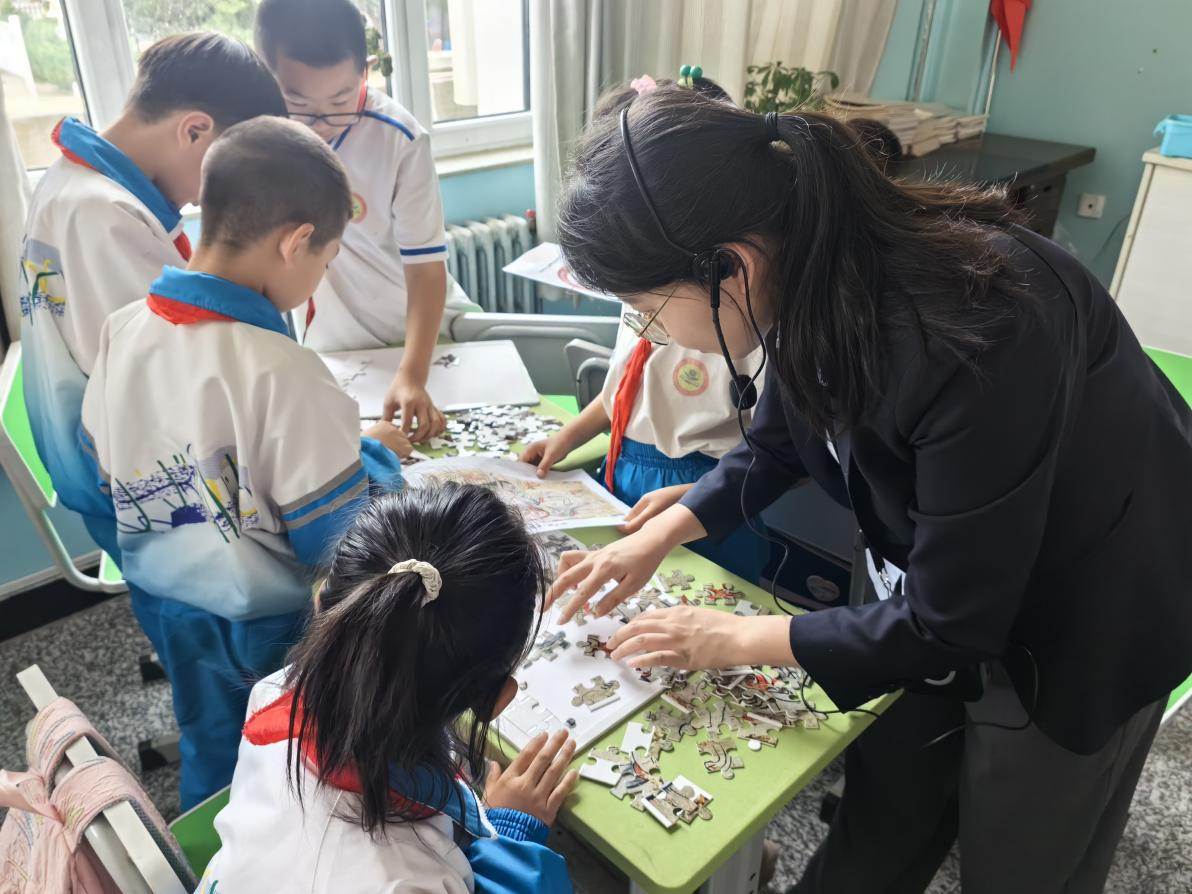 主办单位:金昌市博物馆;时间:2025年9月17日;地点:金昌市双湾镇中心小学;活动主题:“金博快车”走进双湾镇中心小学(10).png 主办单位:金昌市博物馆;时间:2025年9月17日;地点:金昌市双湾镇中心小学;活动主题:“金博快车”走进双湾镇中心小学(10).png
