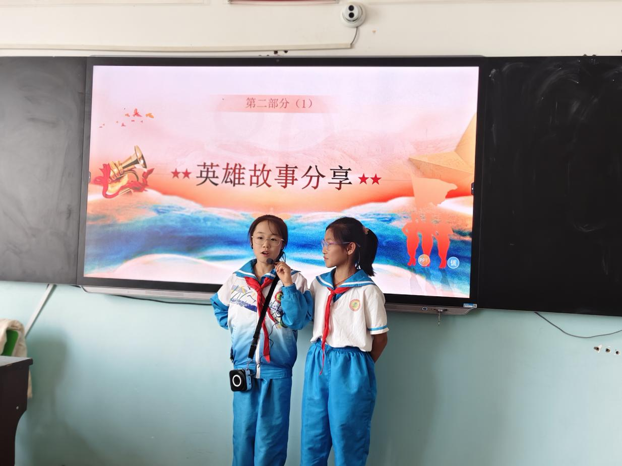 主办单位:金昌市博物馆;时间:2025年9月17日;地点:金昌市双湾镇中心小学;活动主题:“金博快车”走进双湾镇中心小学(4).png 主办单位:金昌市博物馆;时间:2025年9月17日;地点:金昌市双湾镇中心小学;活动主题:“金博快车”走进双湾镇中心小学(4).png